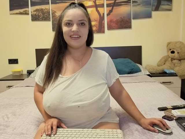 adellineee live webcam show