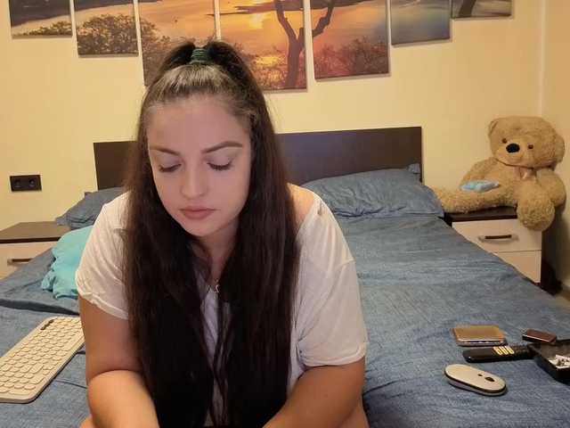 adellineee live cam on BongaCams