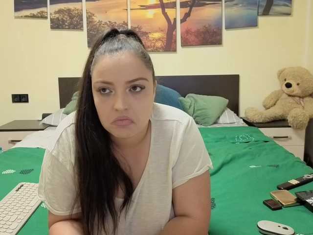 adellineee's BongaCams show and profile