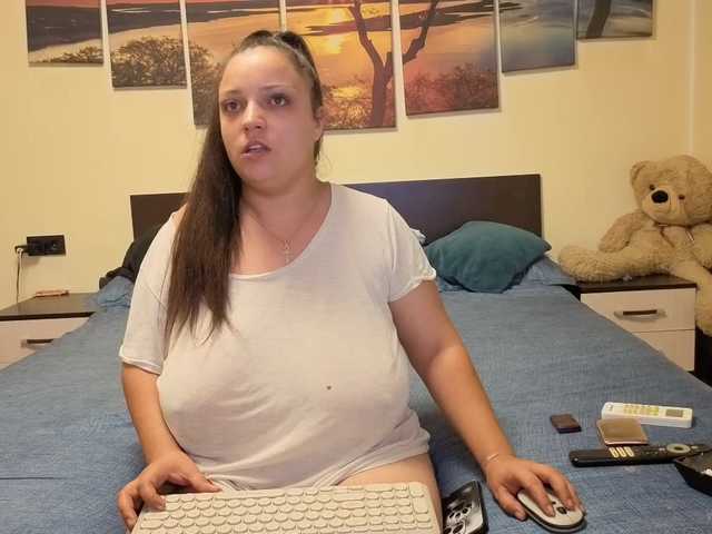 adellineee live webcam show