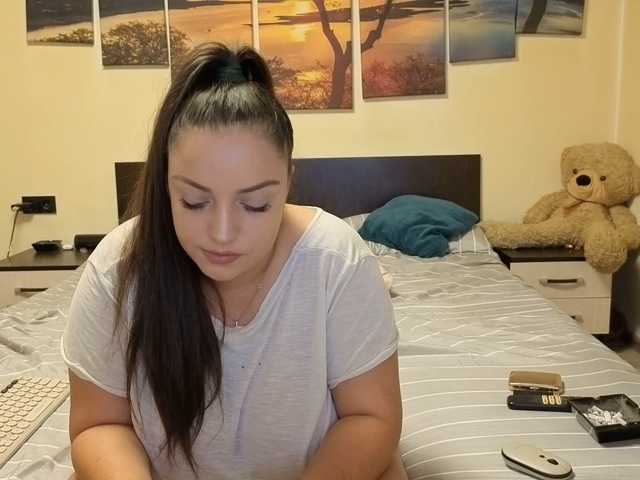 adellineee live cam on BongaCams