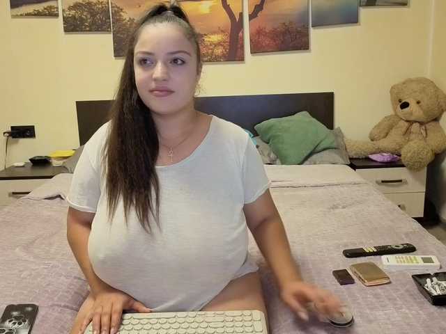 Sex chat gratuit in direct cu adellineee pe BongaCams