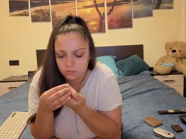 adellineee live cam on BongaCams