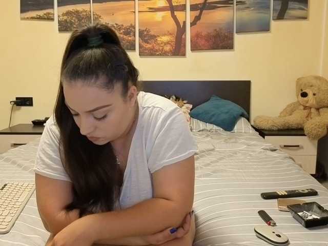 adellineee live cam preview