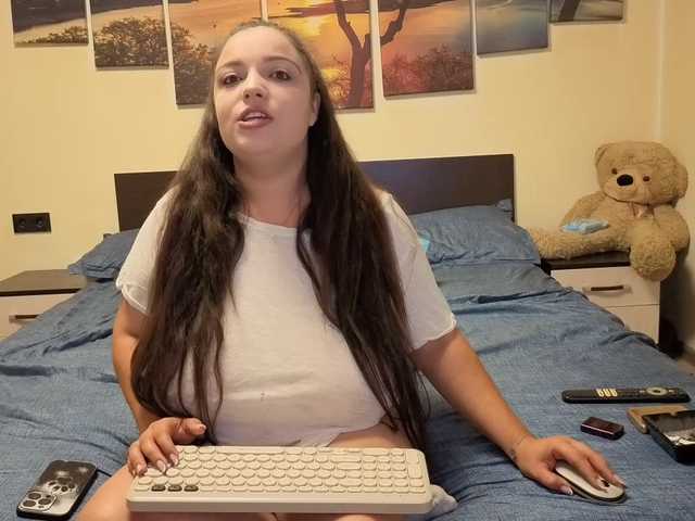 adellineee live cam on BongaCams
