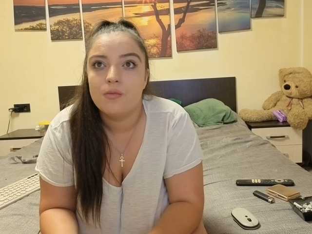 adellineee live cam preview