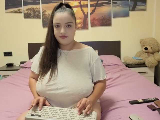 adellineee online