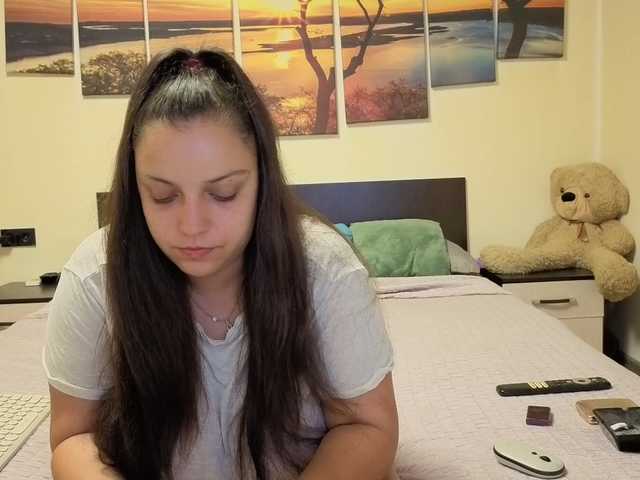 adellineee live cam on BongaCams
