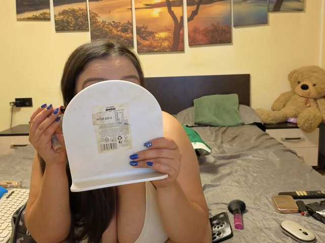 adellineee live cam on BongaCams