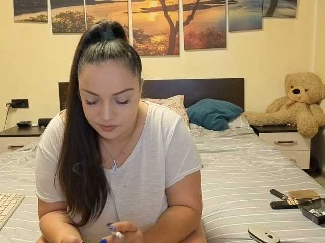 adellineee live cam on BongaCams