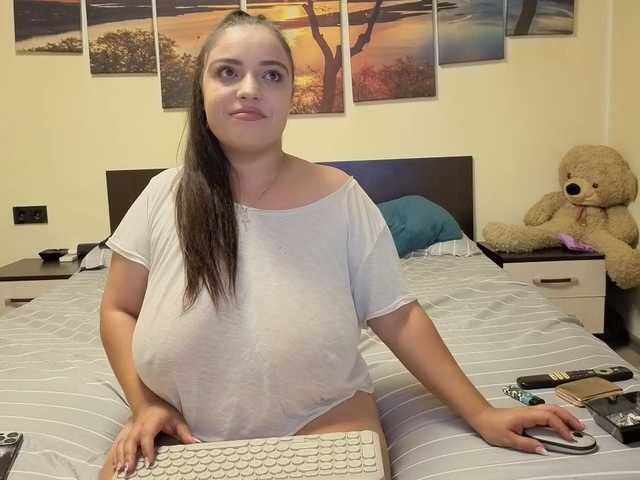 adellineee live cam preview
