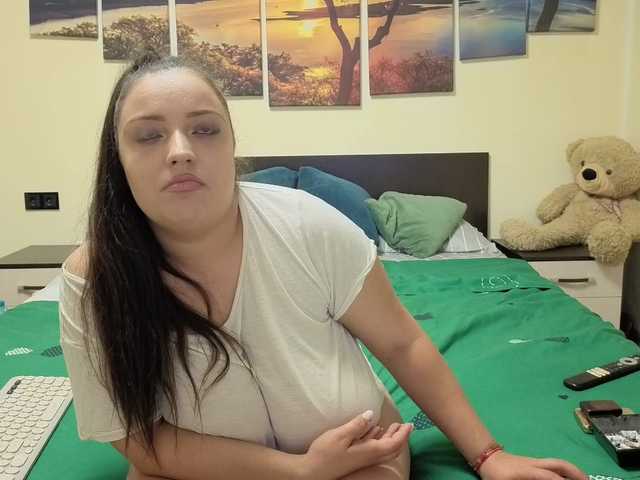 adellineee's BongaCams show and profile