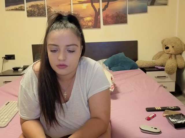 adellineee live cam on BongaCams