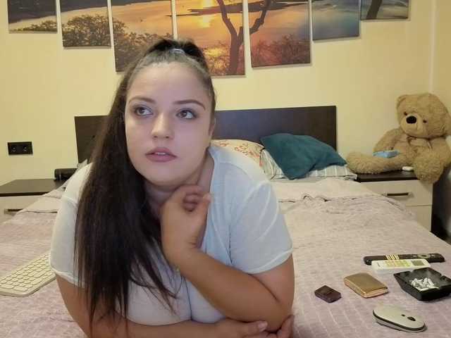 adellineee live cam on BongaCams