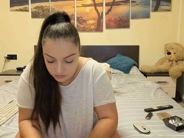 adellineee live cam on BongaCams