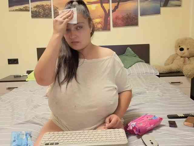 adellineee webcam