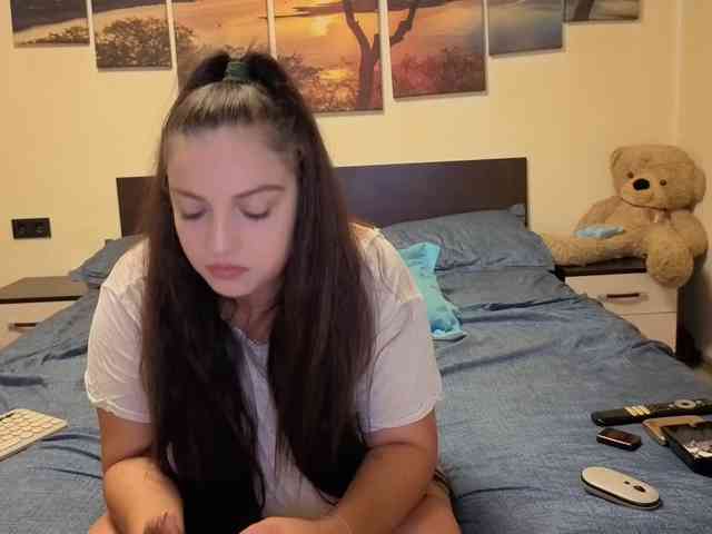 adellineee webcam