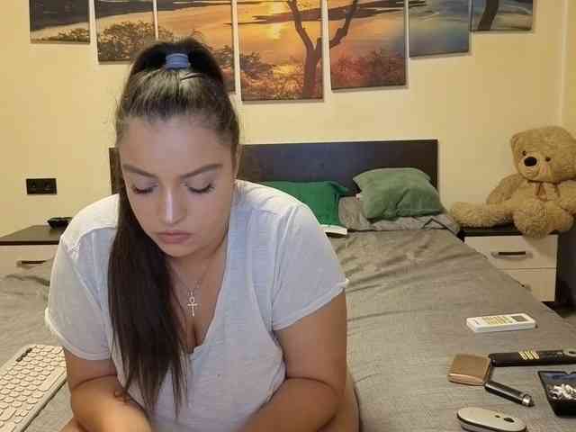 adellineee webcam