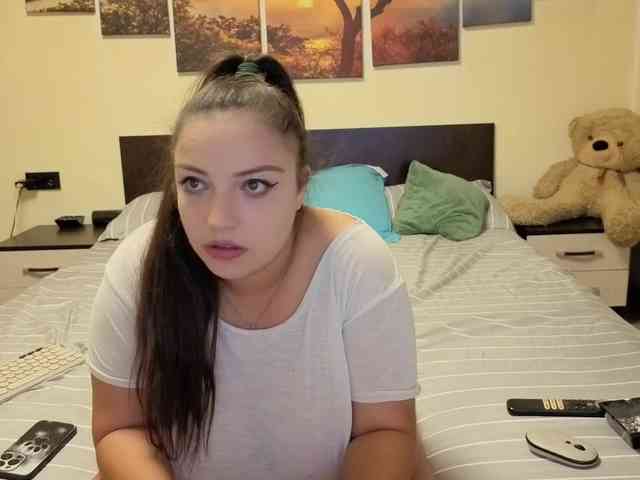 adellineee webcam