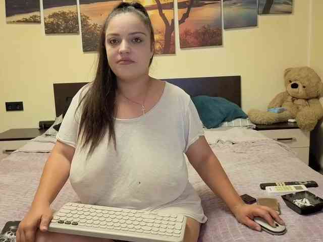 adellineee webcam
