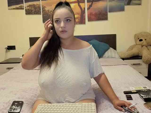 adellineee webcam
