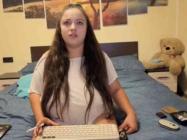 adellineee webcam