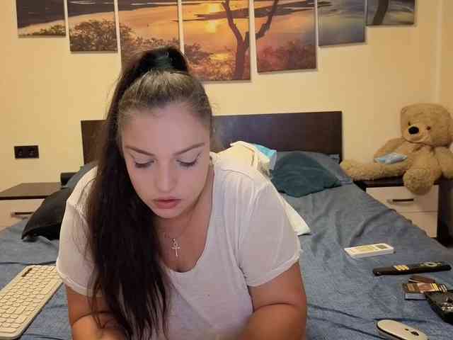 adellineee webcam