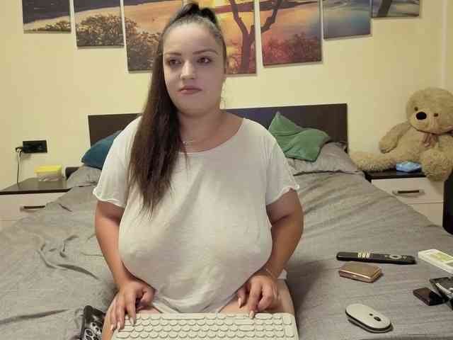 adellineee webcam