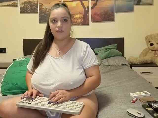adellineee webcam