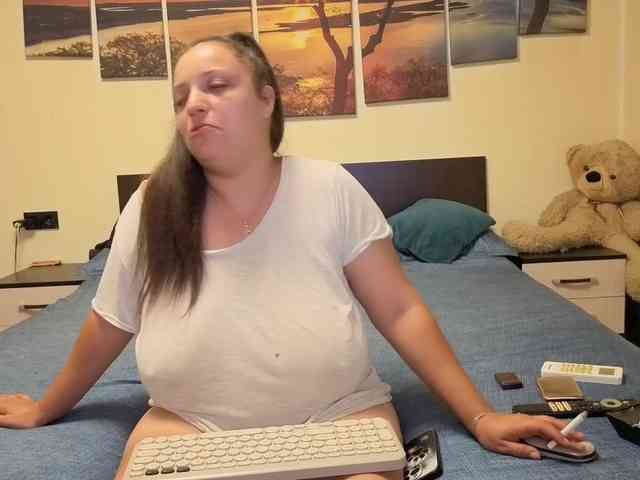 adellineee webcam