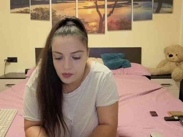 adellineee webcam