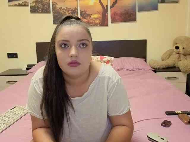 adellineee webcam