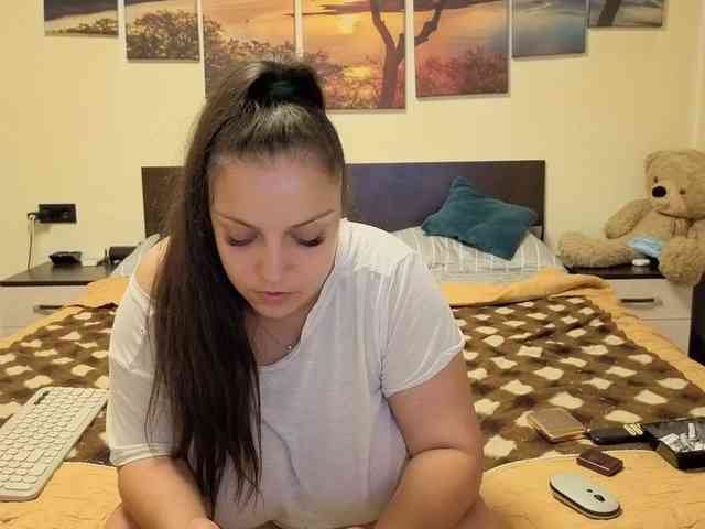 adellineee webcam
