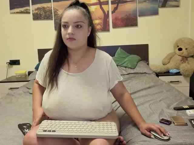 adellineee webcam
