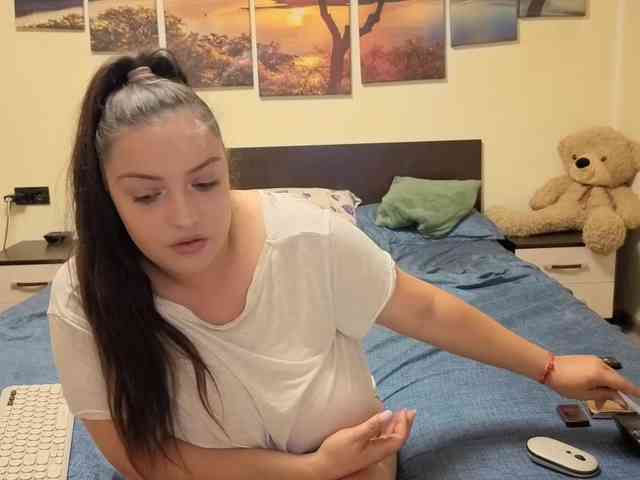 adellineee webcam