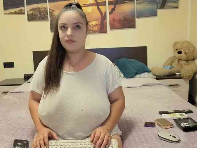 adellineee webcam