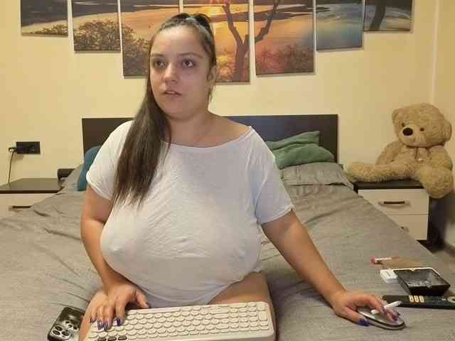 adellineee webcam