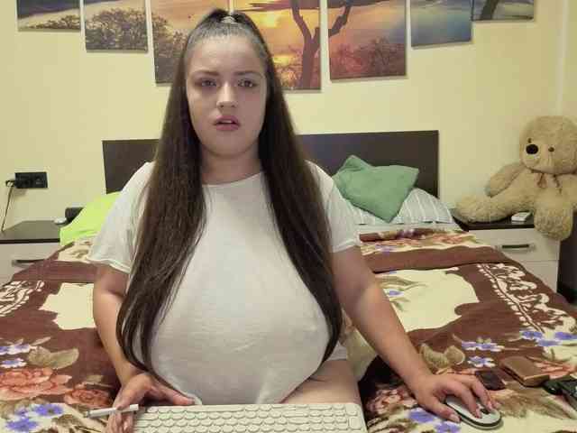 adellineee webcam