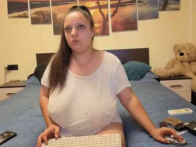 adellineee webcam