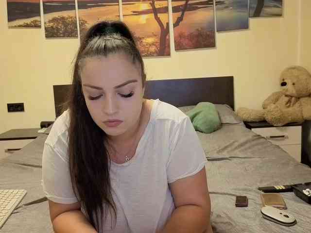 adellineee webcam