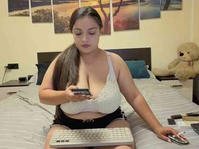 adellineee webcam