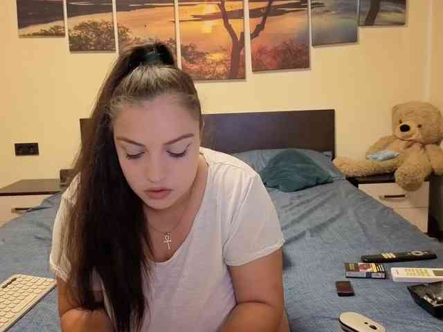 adellineee webcam