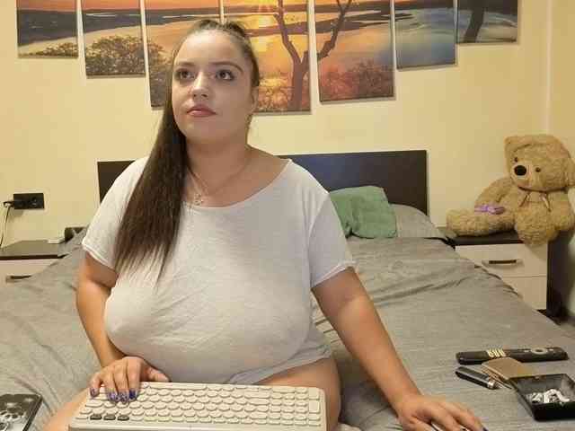 adellineee webcam