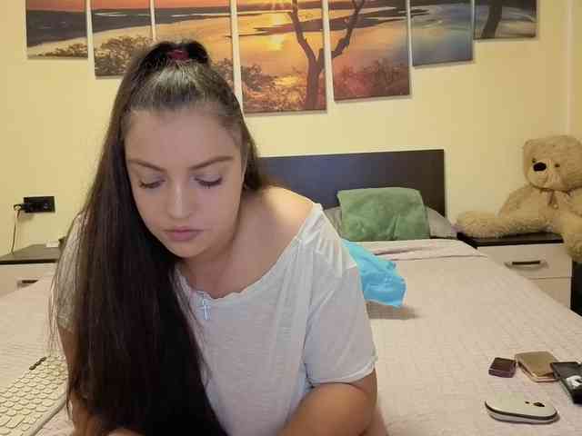 adellineee webcam