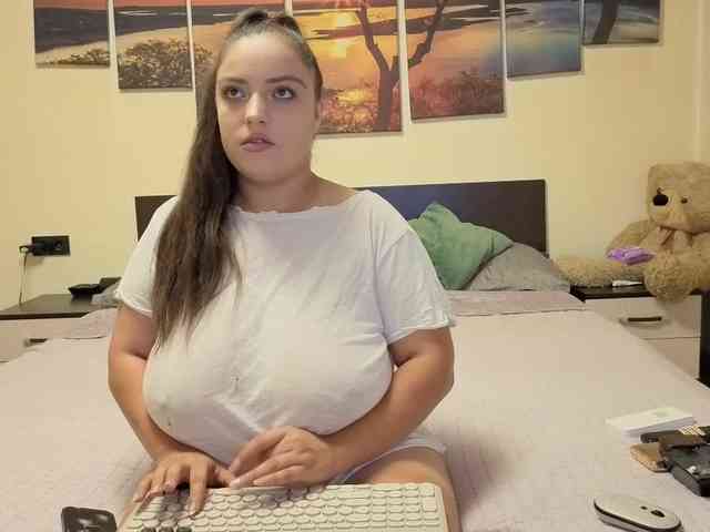 adellineee webcam