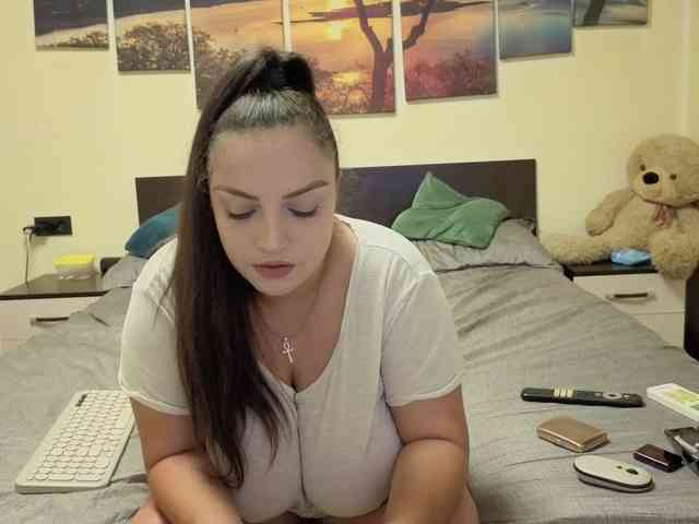 adellineee webcam