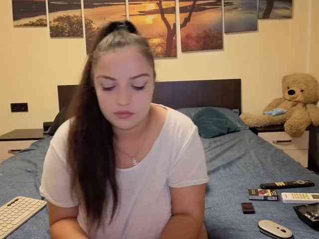adellineee webcam