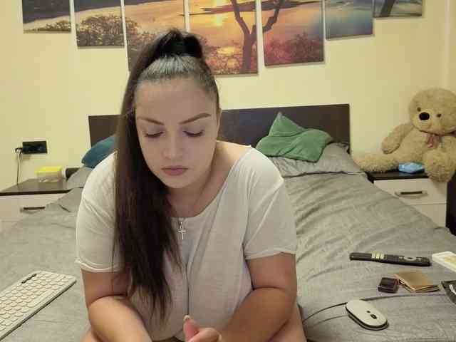 adellineee webcam