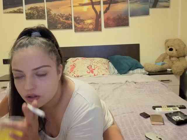 adellineee webcam