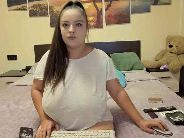 adellineee webcam